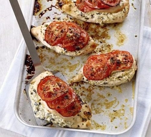 Для праздничного застолья идеально подойдет это нежное мясо! Красочно и сочно!