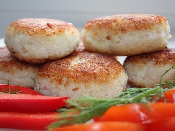 Рыбные котлетки это не только безумно вкусно, но и очень полезно! Готовьте их почаще!