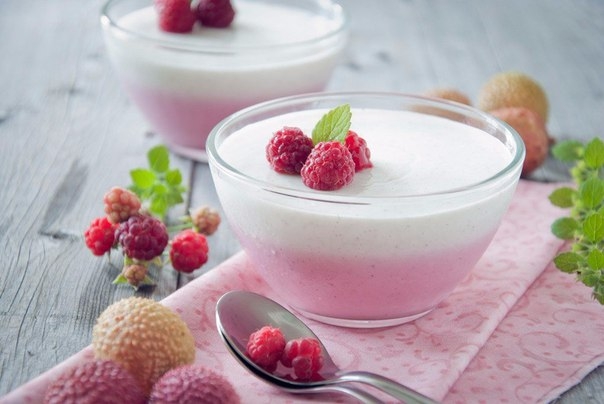 Симпатичный нежный десерт порадует и взор, и вкус! Наслаждайтесь с удовольствием!