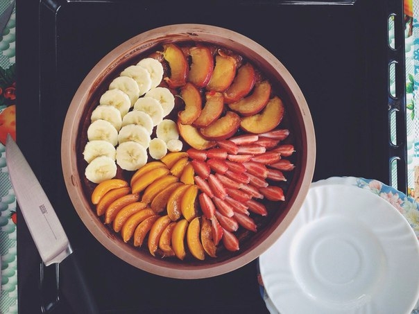 Невероятно вкусный тарт с сочными абрикосами! Можете добавить ваши любимые ягоды или фрукты!