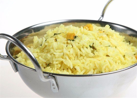 Необычный гарнир из риса с ароматом лимона и мяты. Этот гарнир столь вкусен и сытен, что его можно с