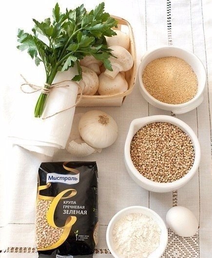 Пышные сочные котлетки невероятно вкусны и полезны! Готовить просто, сохраняйте рецептик!