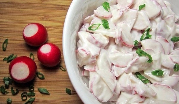 Простой в приготовлении, экономный для бюджета и очень полезный салат! Сплошные витамины!