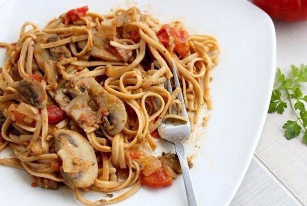 Невероятно вкусная паста с овощами и соевым соусом! Ароматно, аппетитно, необыкновенно!