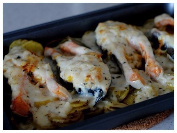 Рыбка красная невероятно вкусна в любом исполнении, но по этому рецепту - просто объедение!