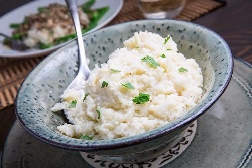 Этот гарнир - удачная замена картофельному пюре, которое зачастую не могут позволить себе люди, след