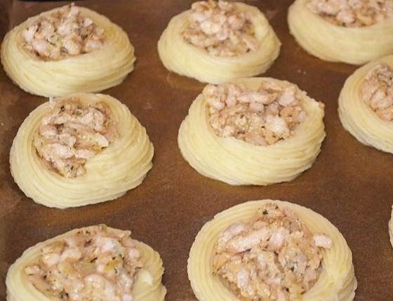 Картофельные "гнёзда" с курицей