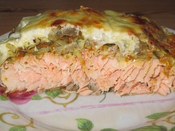 Такая рыбка очень сочная, нежная и очень вкусная. Рыбу можно брать любую, я предпочитаю лосось.