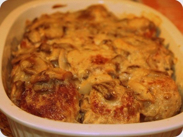 Отличный рецепт куриного мяса. Пикантно, сытно и очень красиво!