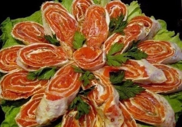 20 самых вкусных начинок для рулета из лаваша!