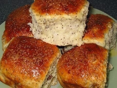 Пышные ароматные булочки с изюминкой! Очень вкусно с кефирчиком или молочком, как в садике! Пышные ароматные булочки с изюминкой! Очень вкусно с кефирчиком или молочком, как в садике!