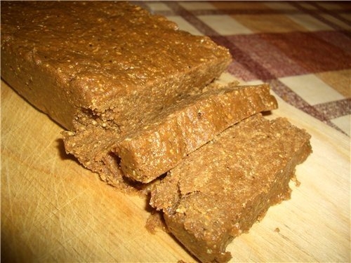 Халва - просто таки кладезь витаминов! Там и мед, и изюм, и семечки! Вкусно и невероятно полезно! Халва - просто таки кладезь витаминов! Там и мед, и изюм, и семечки! Вкусно и невероятно полезно!