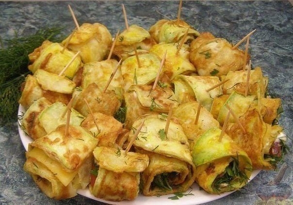Длинный и острый - тёщин язык! Но если из кабачка, то очень даже вкусно! Длинный и острый - тёщин язык! Но если из кабачка, то очень даже вкусно!