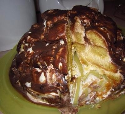 У собирается шумная компашка друзей и нужен интересный торт с веселым названием? Есть такой, побежал У собирается шумная компашка друзей и нужен интересный торт с веселым названием? Есть такой, побежал
