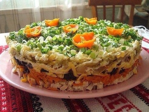 Украсить праздничный стол салатом стало проще с нашими рецептами! Вот еще один интересный вариант! Украсить праздничный стол салатом стало проще с нашими рецептами! Вот еще один интересный вариант!