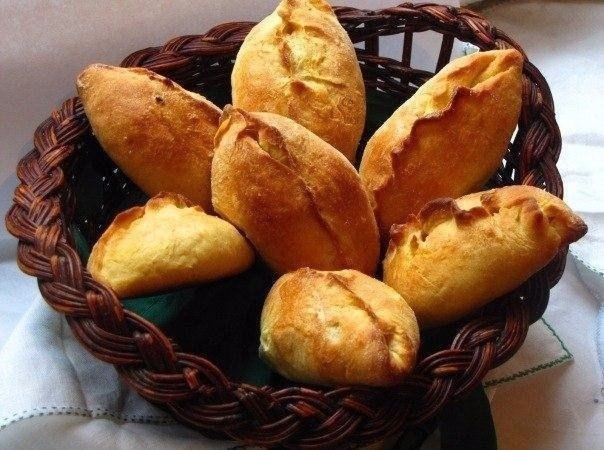 Пирожки румяные и ароматные! А вкус может быть самый разный, в зависимости от начинки! Пирожки румяные и ароматные! А вкус может быть самый разный, в зависимости от начинки!
