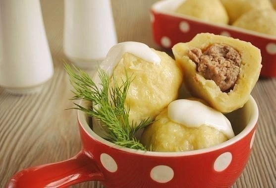 Клецки с мясом, очень просто и вкусно! Съедается быстрее, чем готовится! Клецки с мясом, очень просто и вкусно! Съедается быстрее, чем готовится!