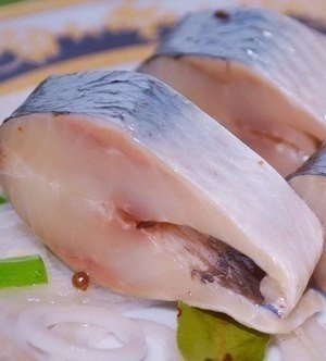 Свежайшая рыбка получится только дома! Сочная, пикантная, ароматная!