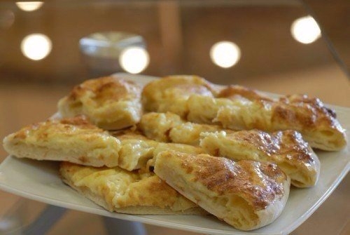 Все срочно к столу! Мама готовит вкусняху!