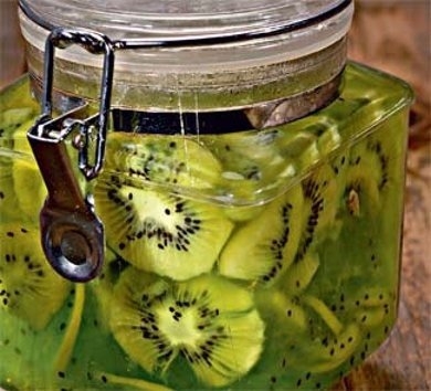 Очень вкусное варенье с кислинкой лимона и киви. Яркий вкус и цвет, кладезь витаминов!