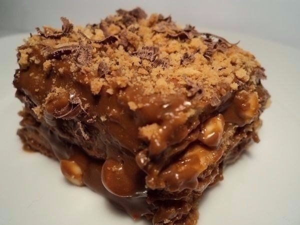 Быстро и просто готовится наш тортик. А уж какой он вкусный получается!