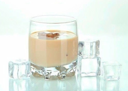 Намечается застолье? Приготовьте для гостей вкусный ликер!
