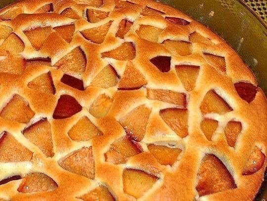 Пирог фруктовый (очень лёгкий)
