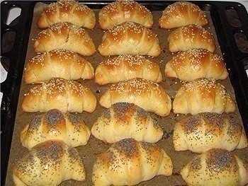 Нежные, мягкие, вкус просто потрясающий. Не забудьте приготовить!