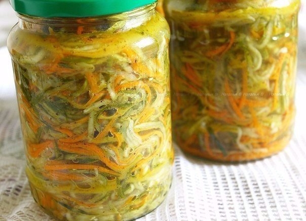 Если у вас переросли огурцы - не беда - из них можно сделать очень вкусный салат на зиму! Слишком же Если у вас переросли огурцы - не беда - из них можно сделать очень вкусный салат на зиму! Слишком же