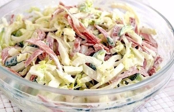 Вся прелесть этого салата в том, что он готовится за минуты! А вкусный такой! Попробуйте! Вся прелесть этого салата в том, что он готовится за минуты! А вкусный такой! Попробуйте!