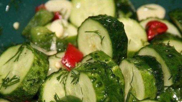 Похрустеть солёными огурчиками хочется иногда невероятно! Так давайте их приготовим!