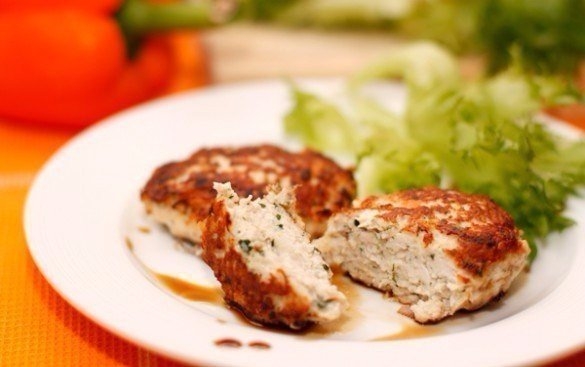 Рецепт сочных и вкусных куриных котлет вашему вниманию. Получается просто нереально!