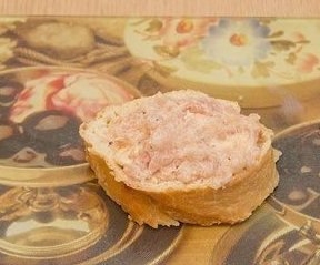 Что может быть проще и вкуснее бутербродов в духовке? Готовим вкусняшку вместе?