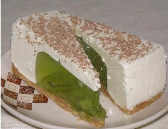Отличный тортик для детей. Не жирный, а главное такой симпатичный!