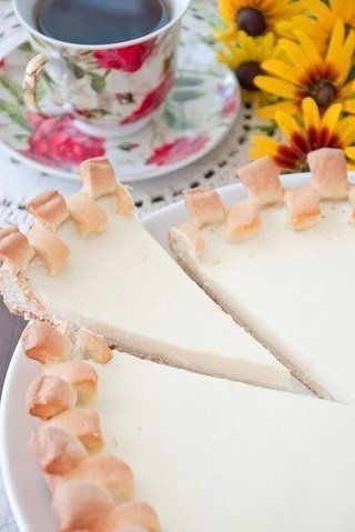 А вот рецепт татарской кухни. Пирог очень нежный и сытный.