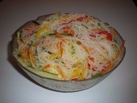Салат "Фунчоза" с овощами
