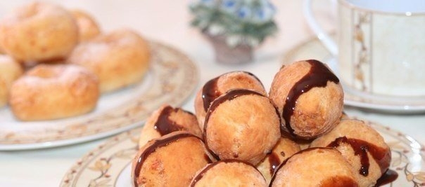 Творожные шарики и пончики.