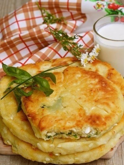 Сырные лепешки с разными начинками Сырные лепешки с разными начинками