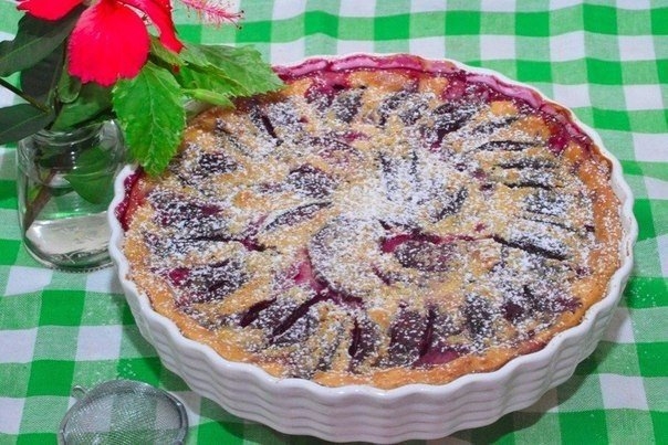 Клафути со сливами